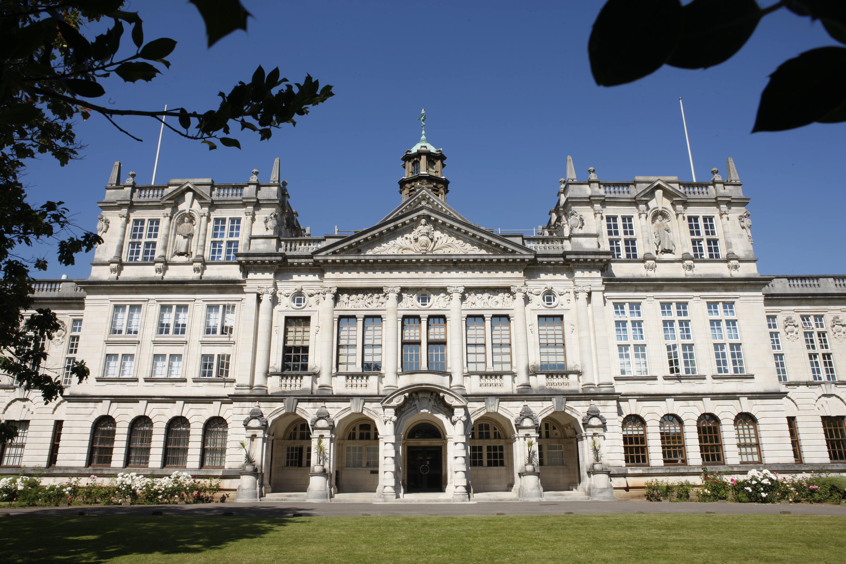 Study Journalism abroad