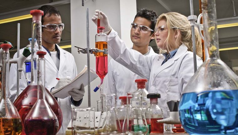 Studere ved Kingston University i London