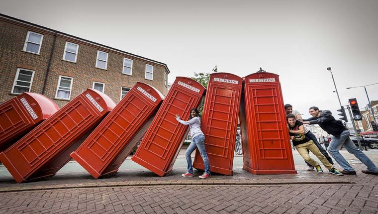 Studere ved Kingston University i London